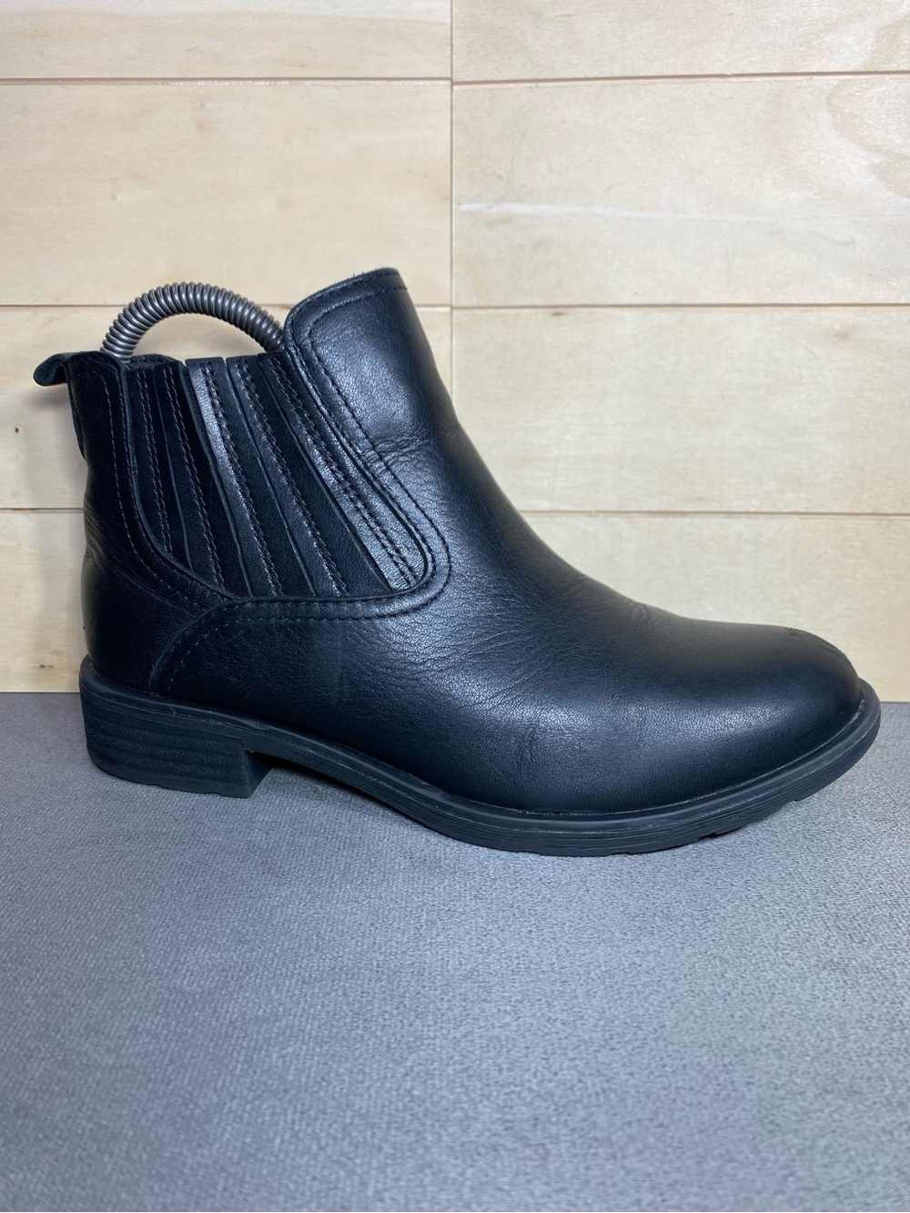 Sofft Bellis 3 Chelsea Boots Black Leather Women's Size 6 Shoes M Waterproof